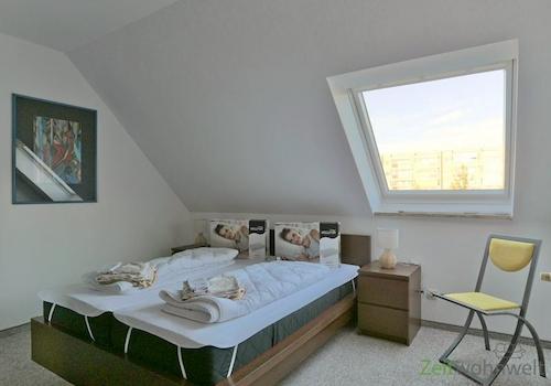 Blick ins Schlafzimmer