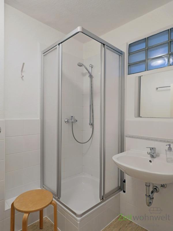 Dusche im Bad