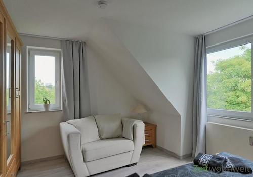 breiter Sessel