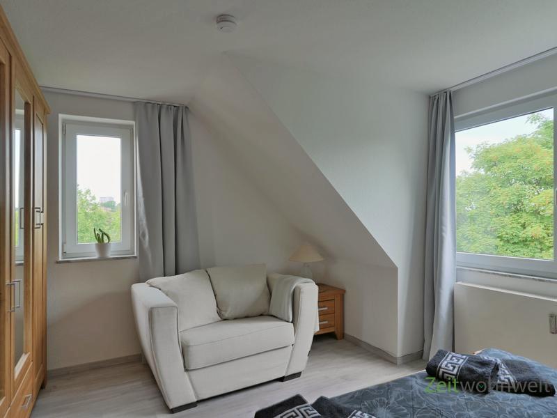 breiter Sessel