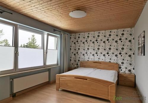 Blick ins Schlafzimmer