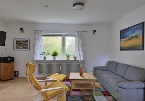 Wohnzimmer-Blick vom Esszimmer