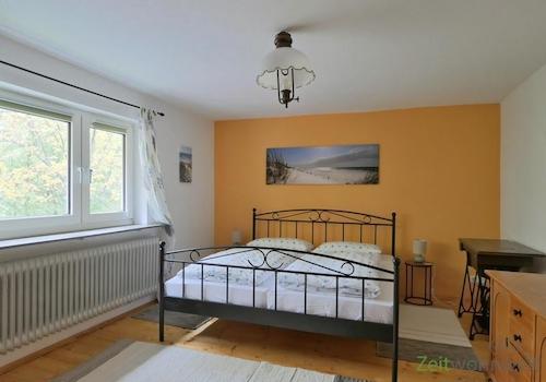 Blick ins große Schlafzimmer