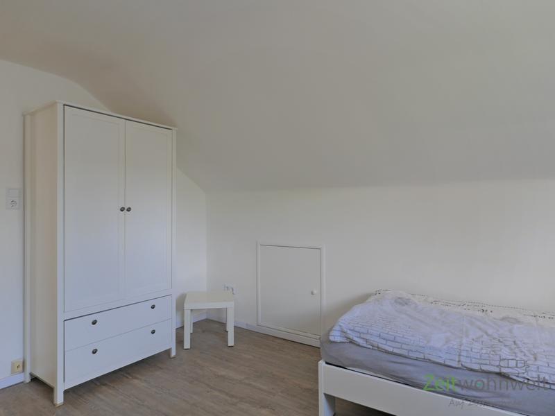 Kleiderschrank