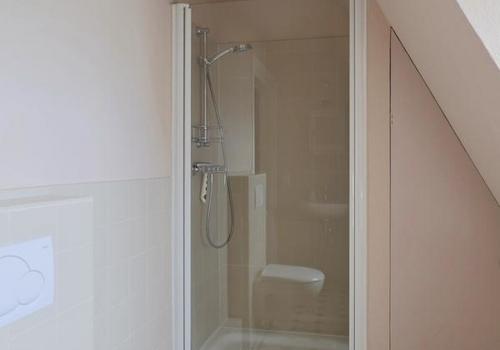 Dusche im Bad