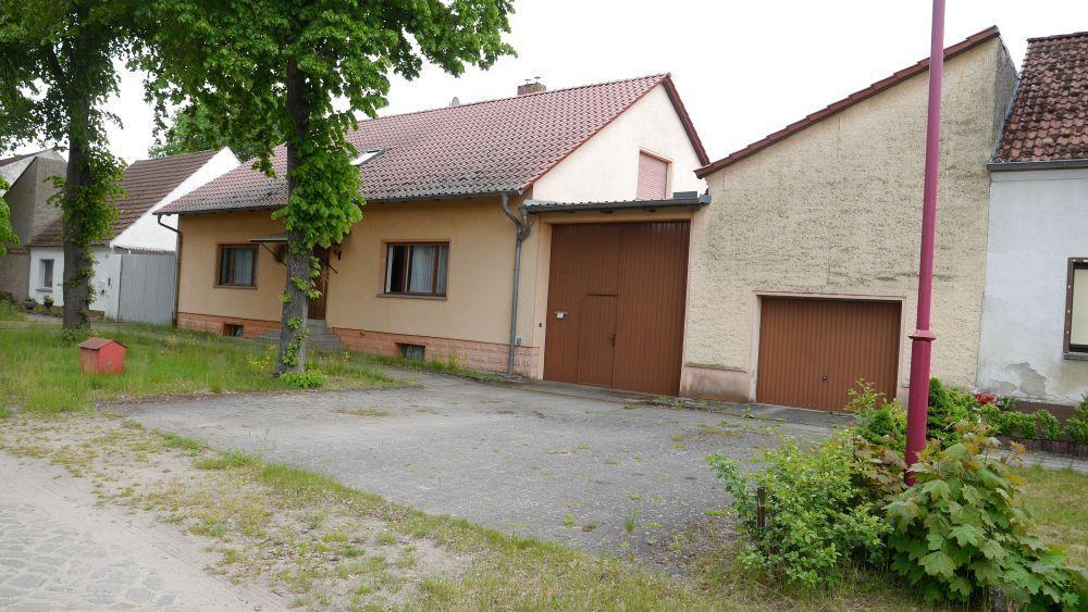 Straßenansicht