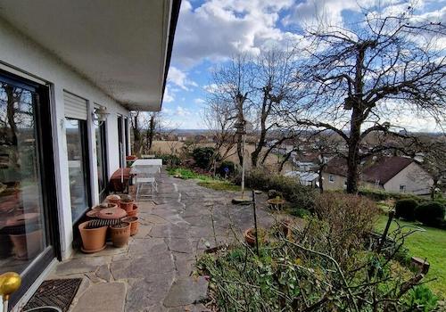 Garten mit Westterrasse