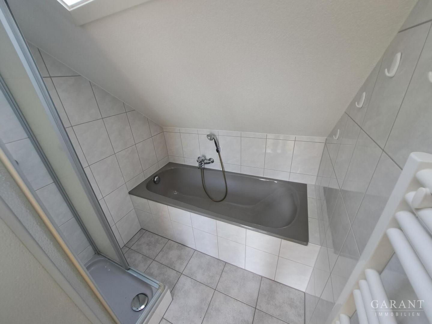DG Wanne  + Dusche