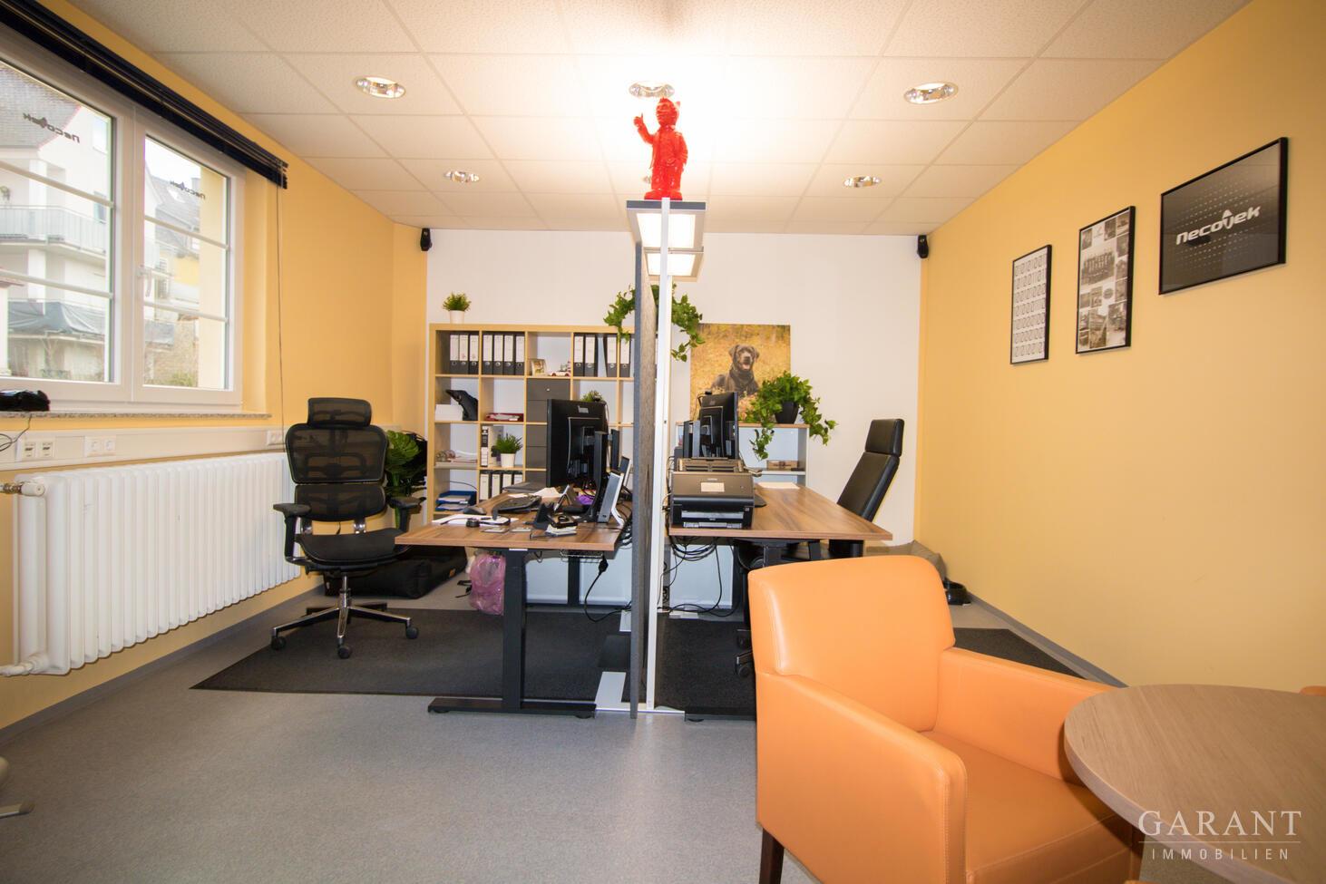 Büro 1