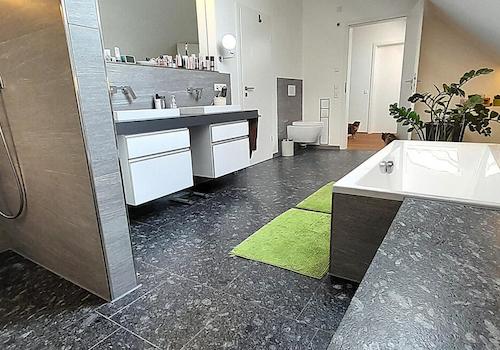 Badezimmer OG