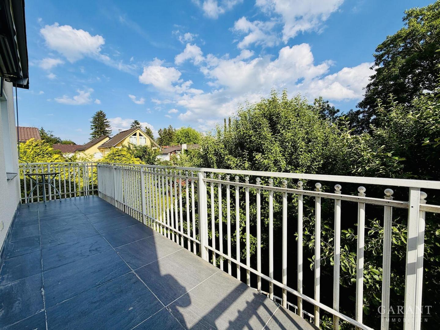 Balkon OG
