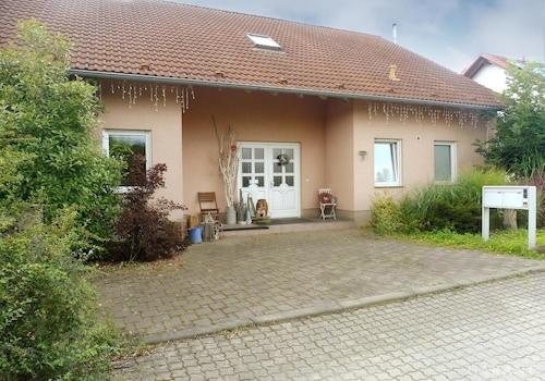 02 Eingangsbereich