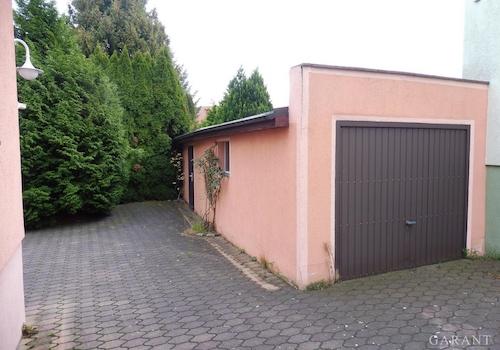 13 Garage