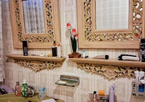 Badezimmer EG