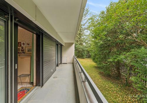 Balkon und Privatgarten