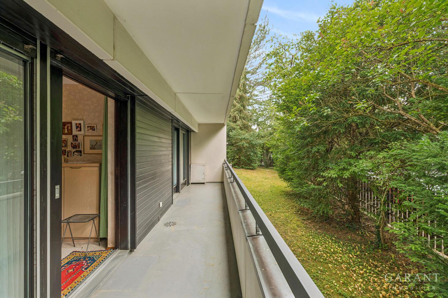 Balkon und Privatgarten