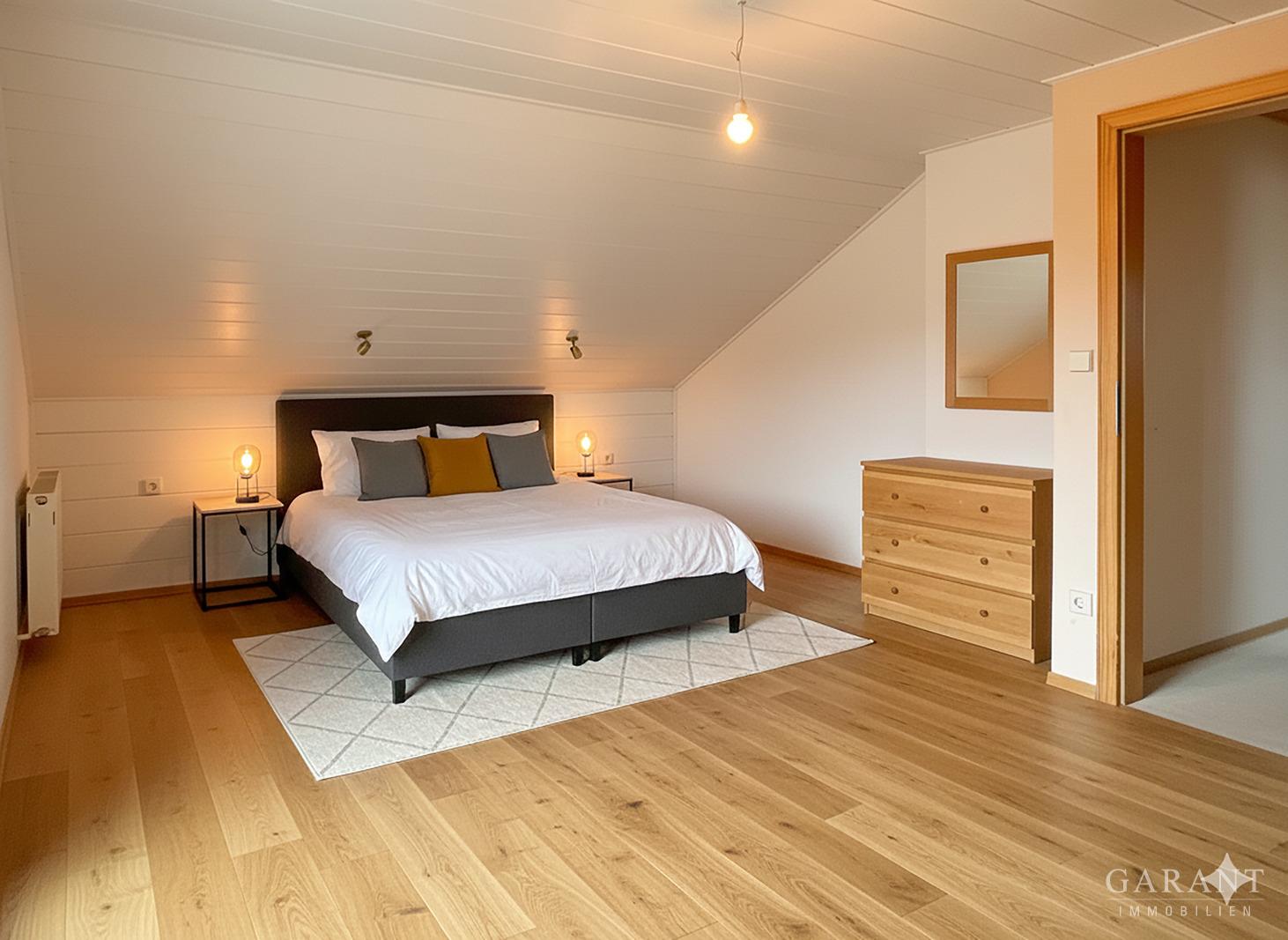 Schlafzimmer OG KI