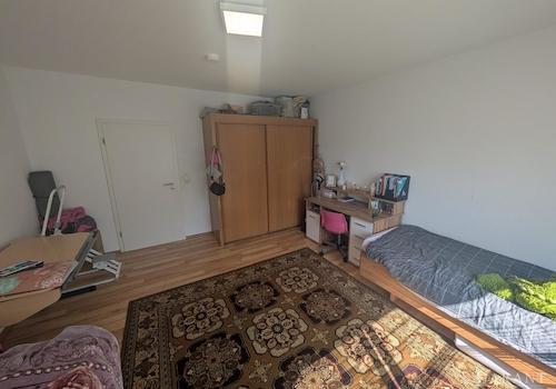 Zimmer 1 1. OG B1