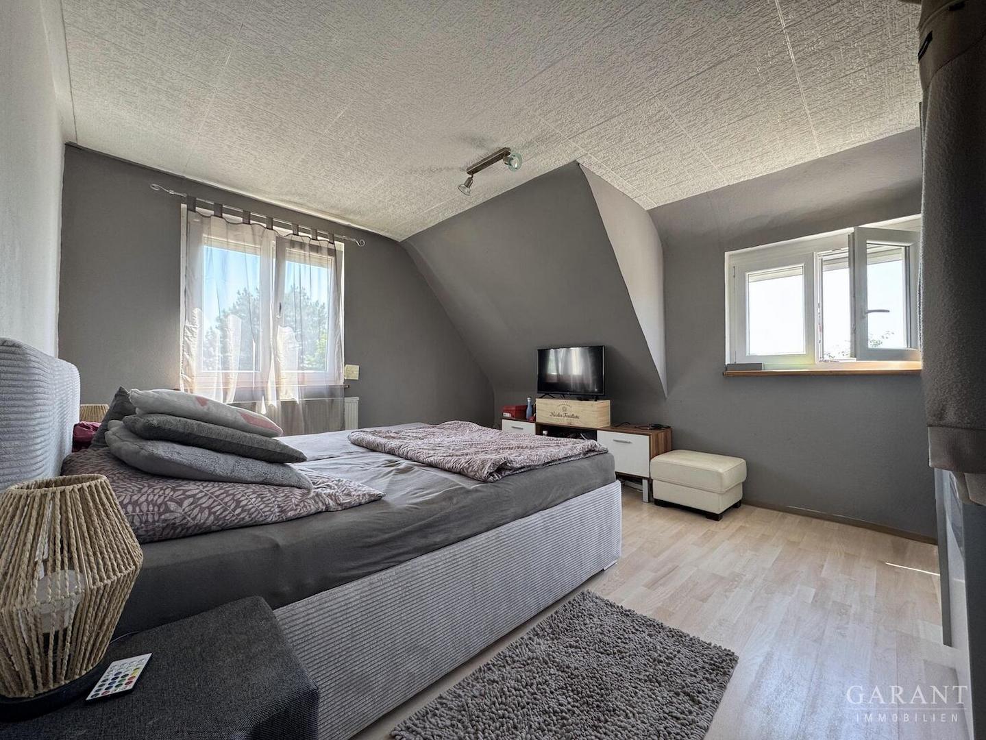 Zimmer 2 OG