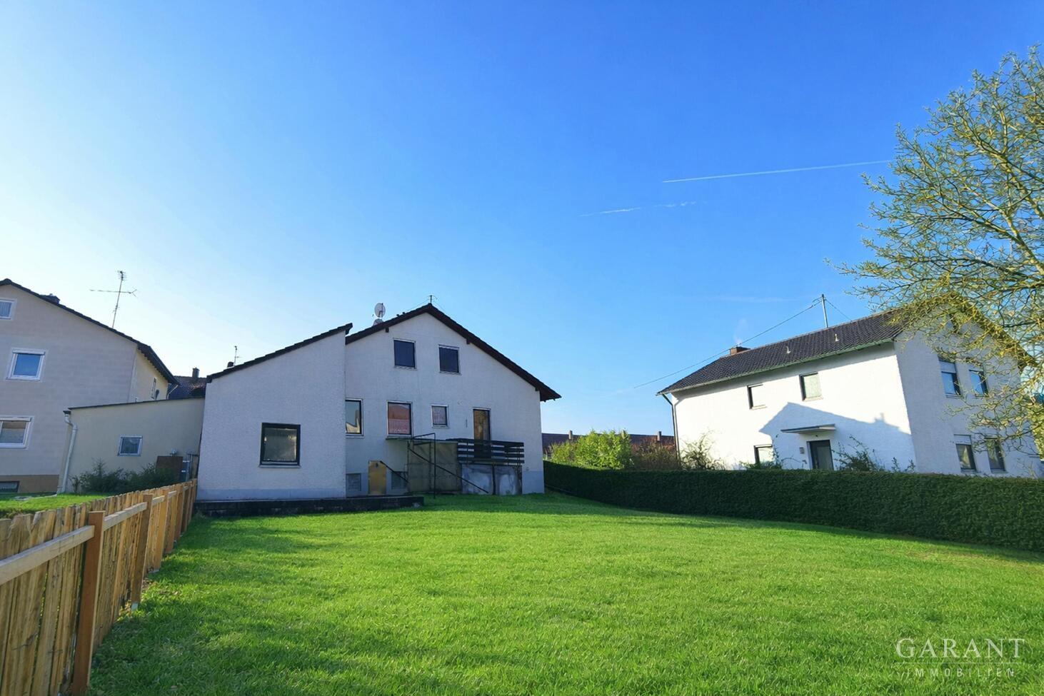 Rückseite mit Garten
