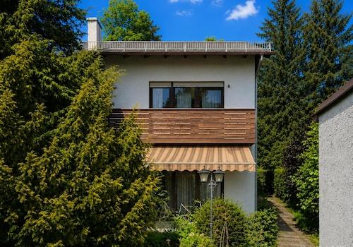 Haus Westseite I
