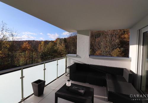 großer Balkon
