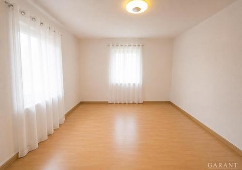 Zimmer 2 WHG 1.OG rechts