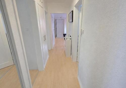 Blick in den Flur WHG 1.OG rechts