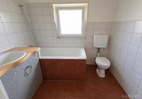 renovierungsb. Bad im DG 