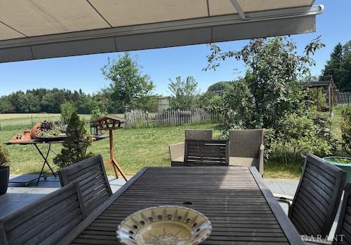 Blick zur Terasse/Garten