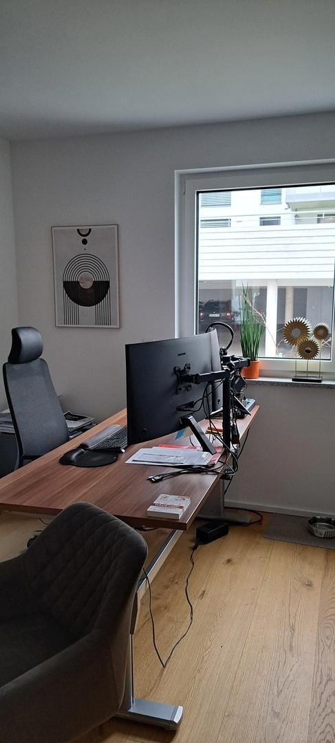Bsp. Bürozimmer Raum 4