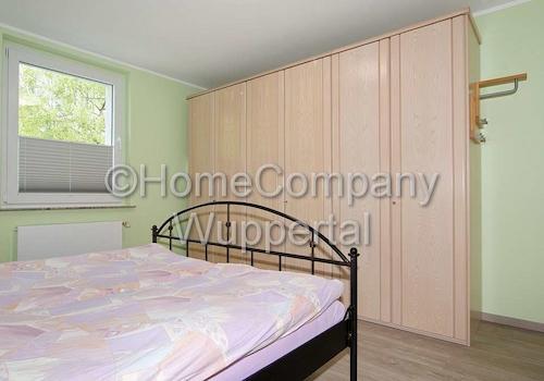 Kleiderschrank