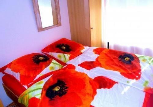 Schlafzimmer 1