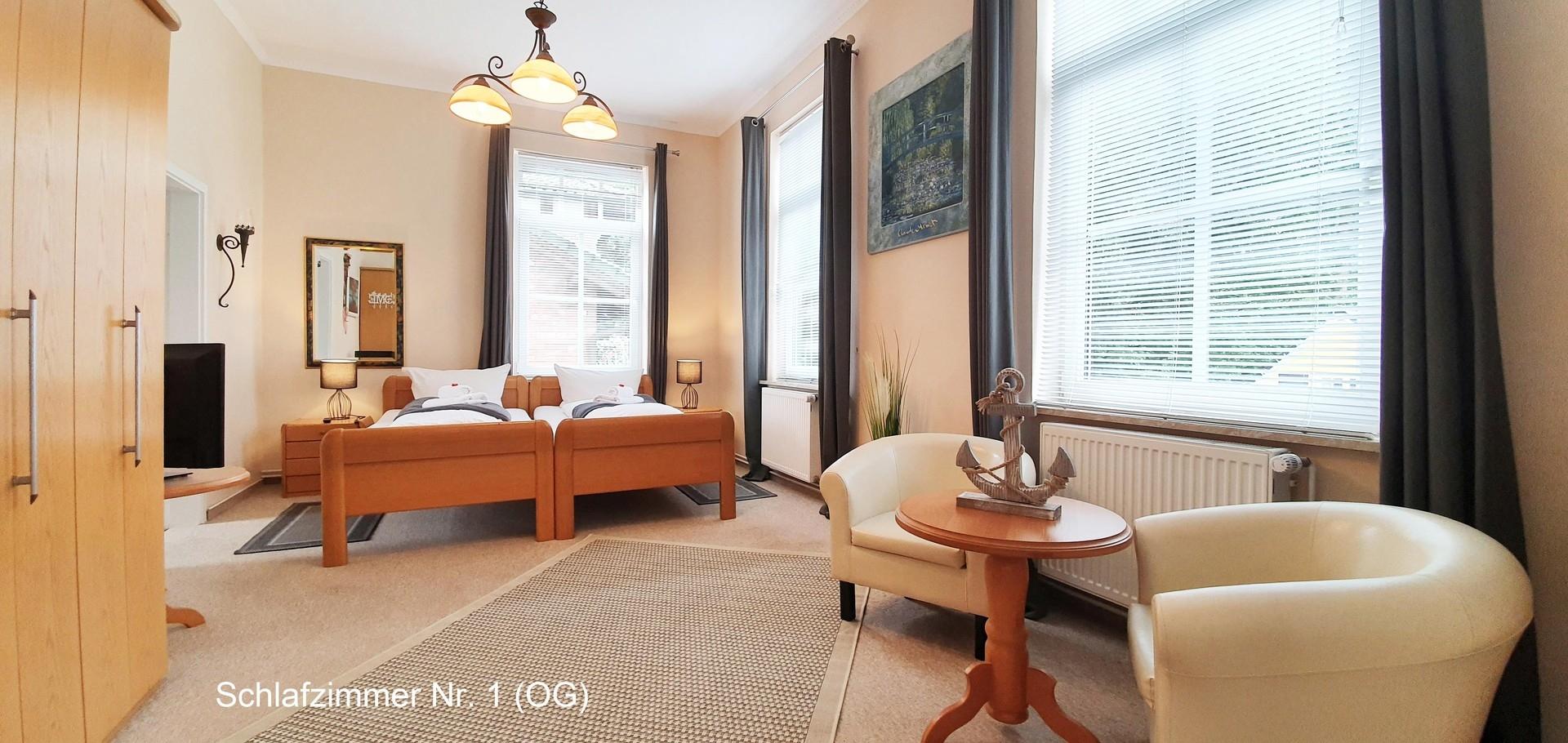 Schlafzimmer im OG