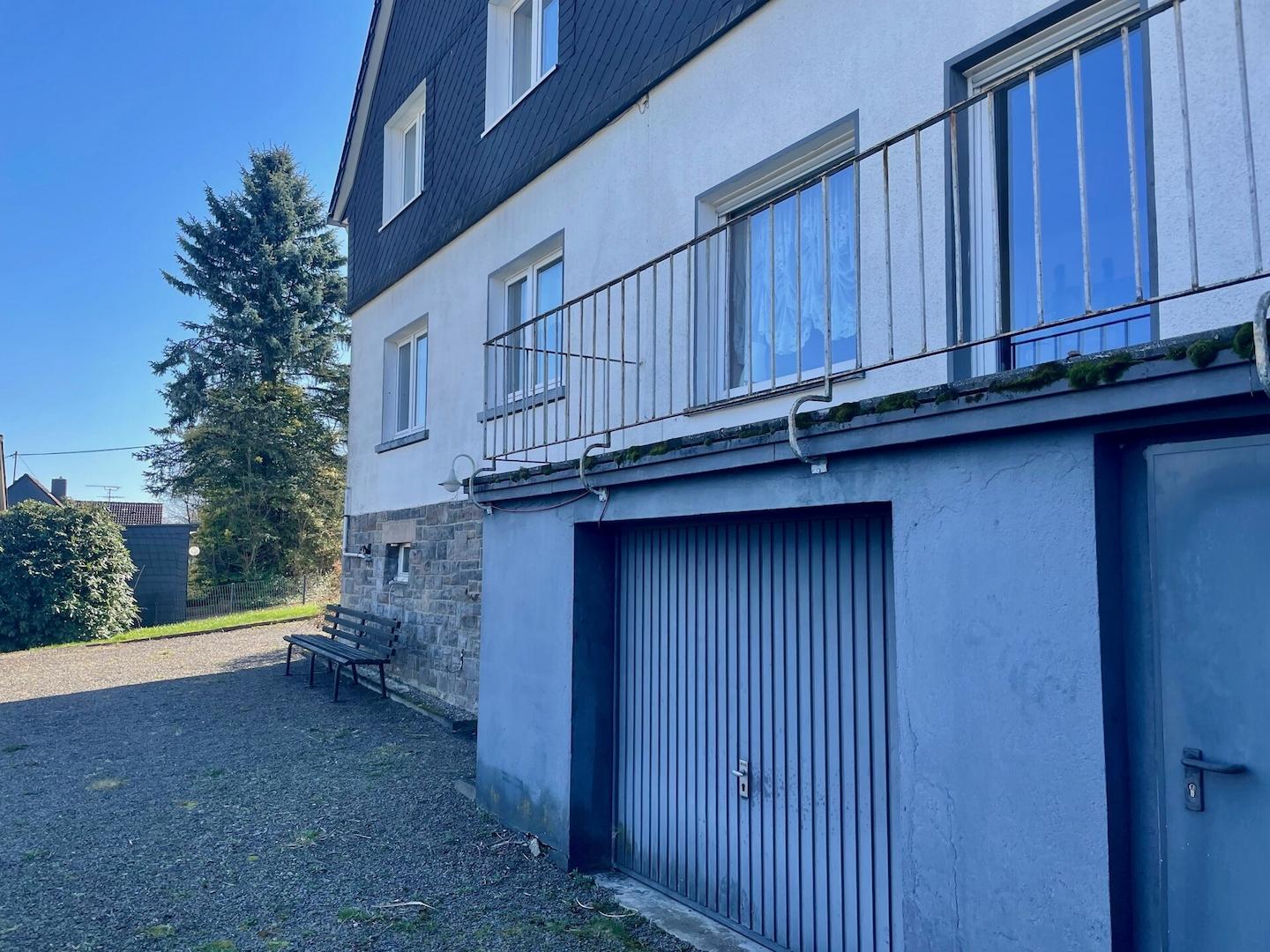 integrierte Garage im Anbau