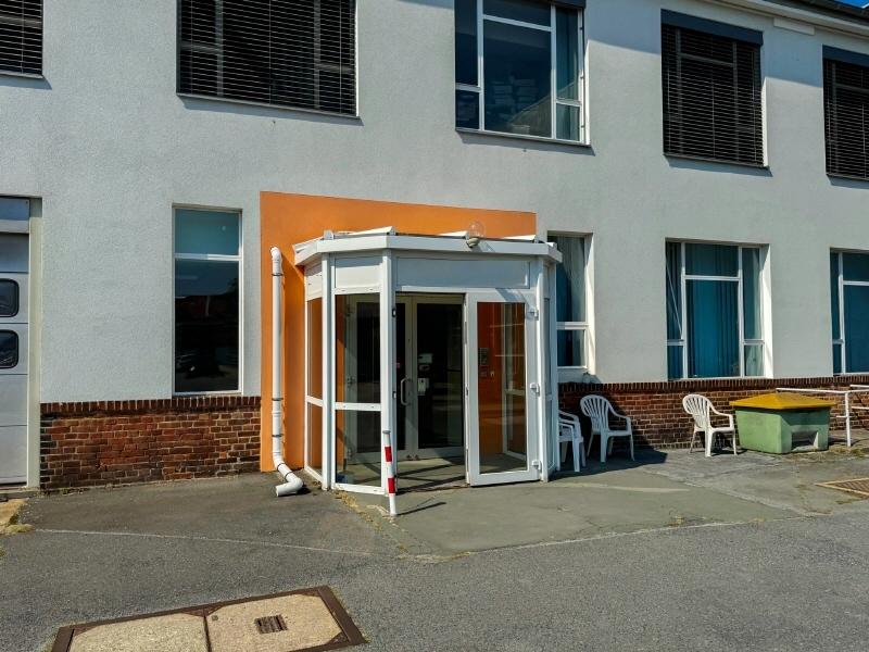 Zugang Bürotrakt