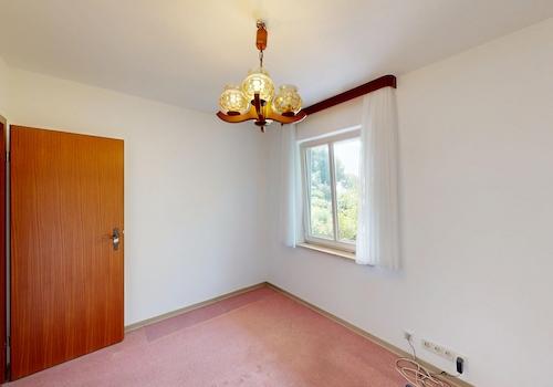 Schlafzimmer 3  EG