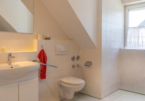 Familienfreundliche Maisonette mit Südbalkon & ausgebautem Dachspitz – sofort bezugsfrei