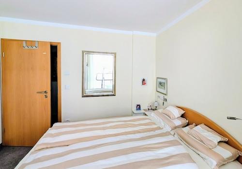 Schlafzimmer Doppelbett