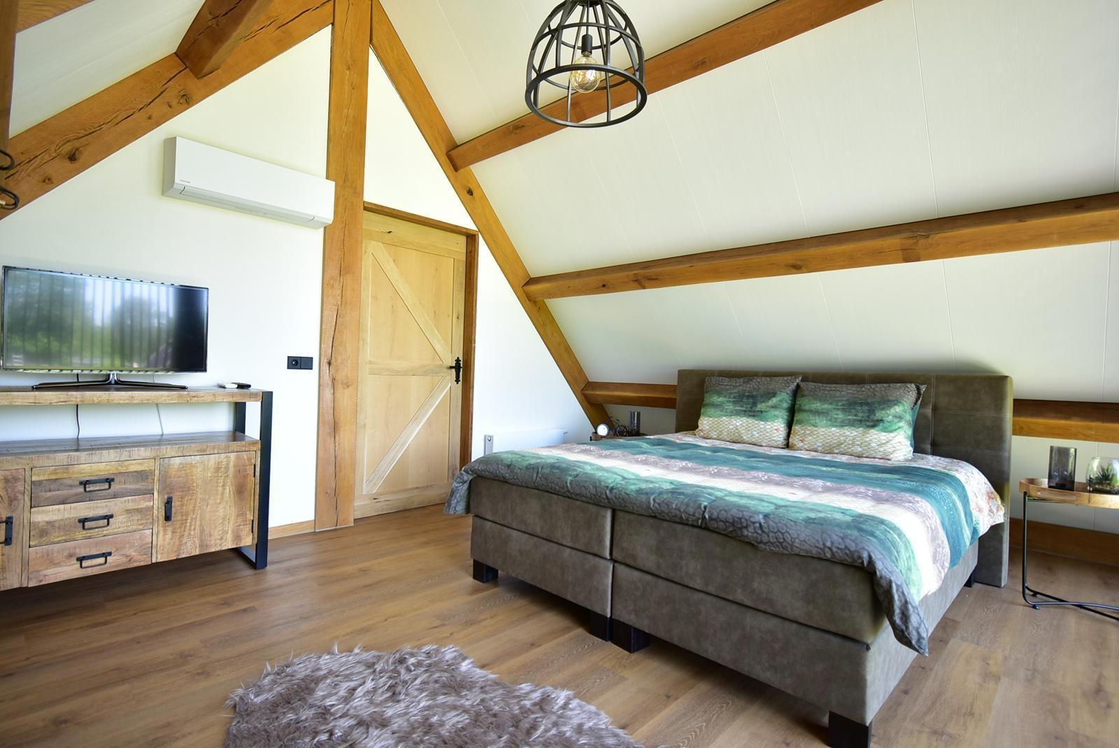 kaufen-freistehende-luxus-ferienvilla-baarle-nassau-schlafzimmer-klimaanlage-recreatieadviseurs-vakantiehuistekoop-nl.jpg