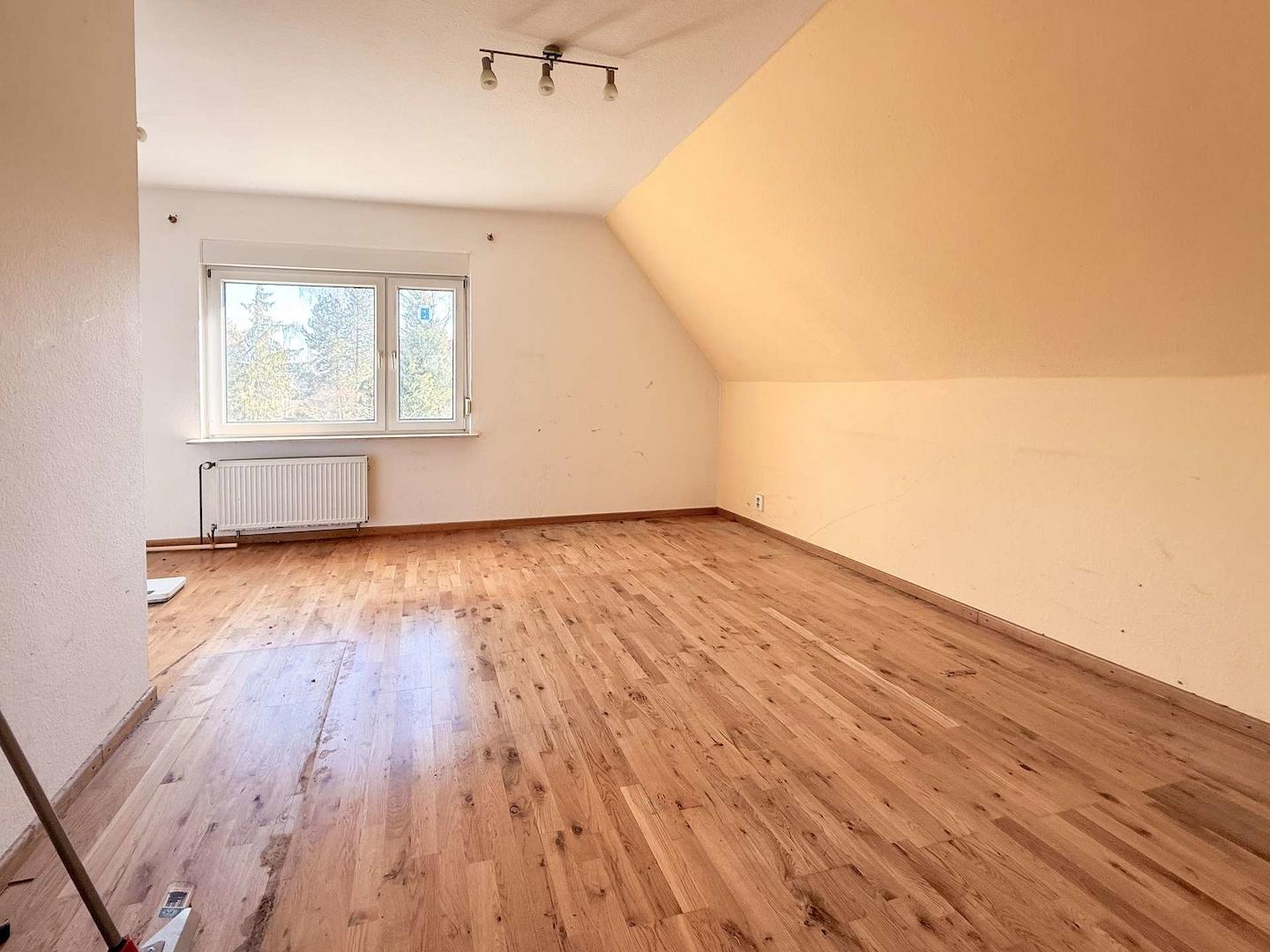 Schlafzimmer 4