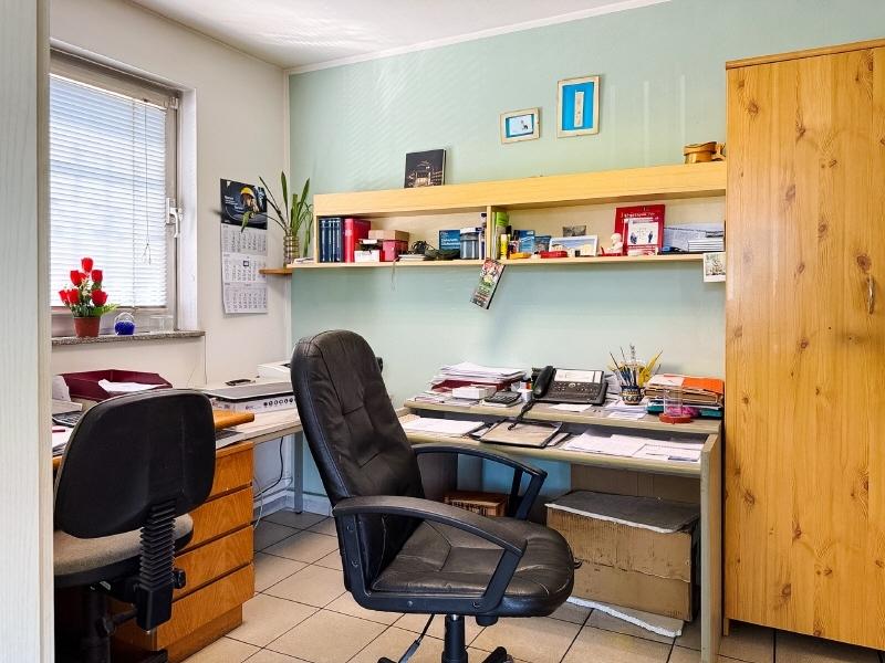 Büro 2 im EG