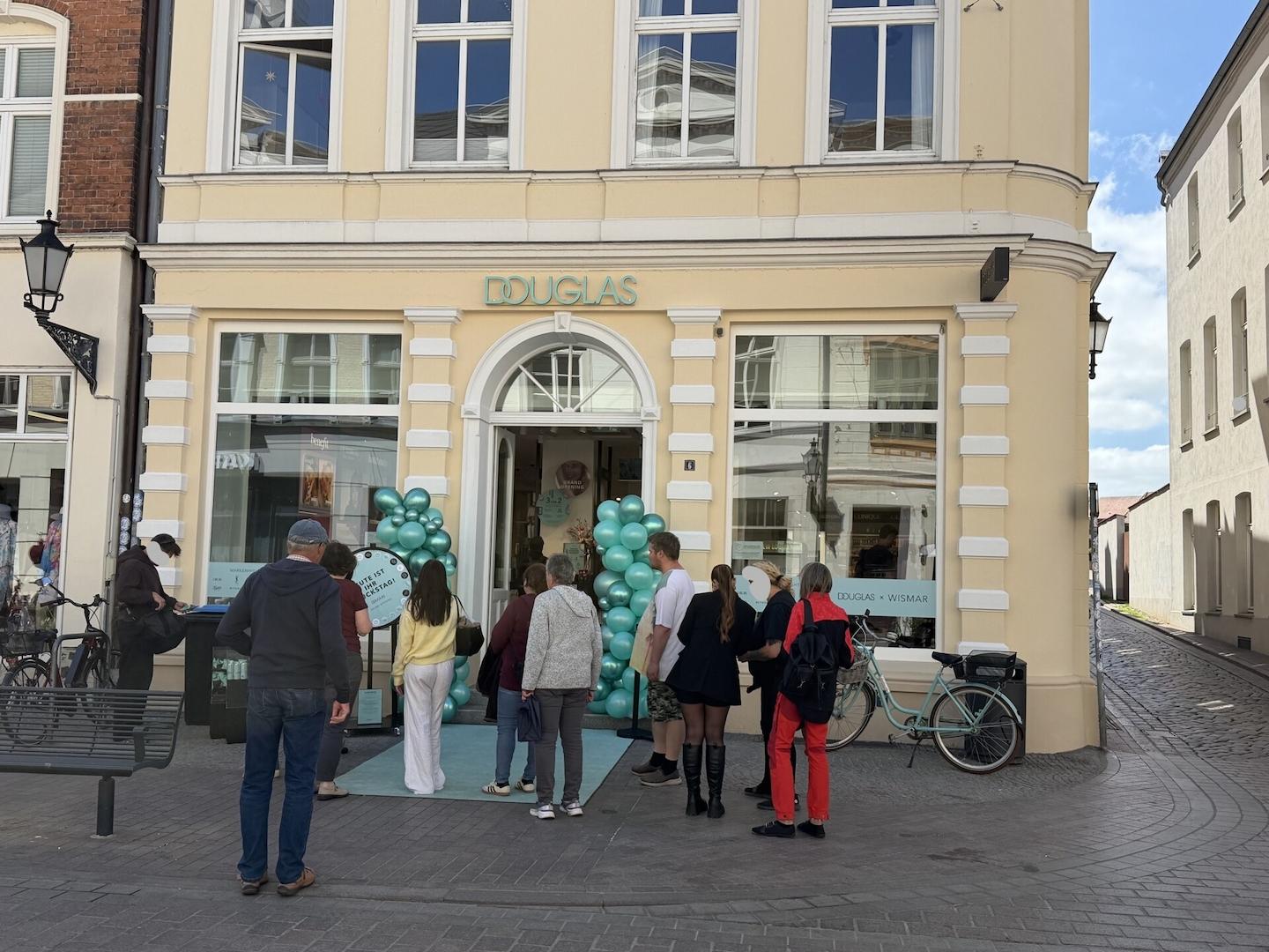 Eröffnung Douglas