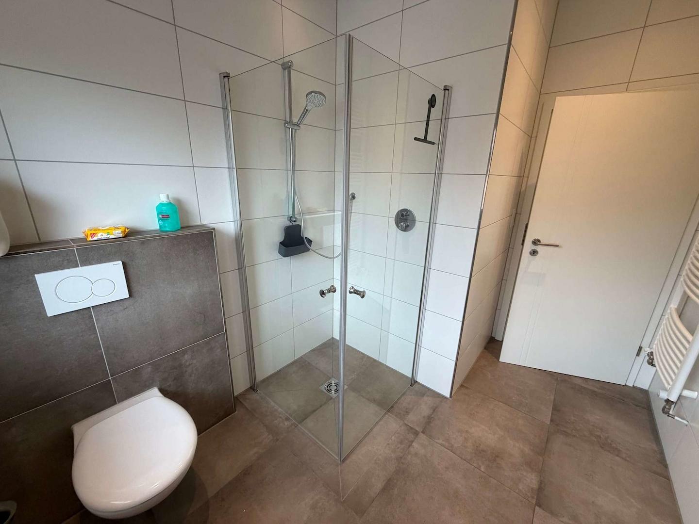 Ebenerdige Dusche