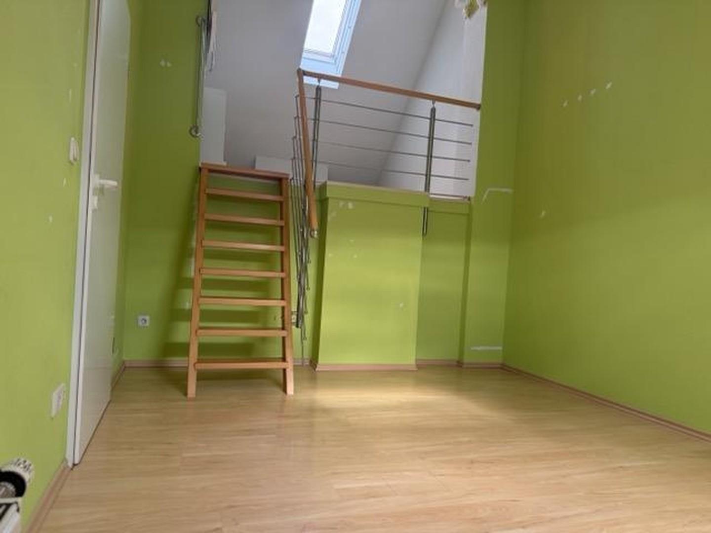 7c_Zimmer Sport Treppe