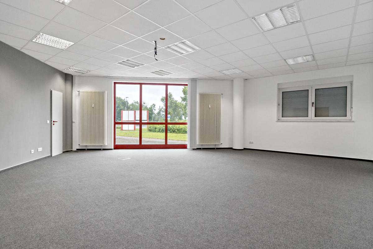Büro EG