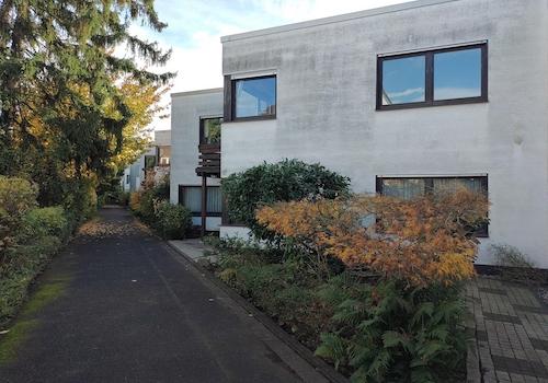 Hausansicht Herbst