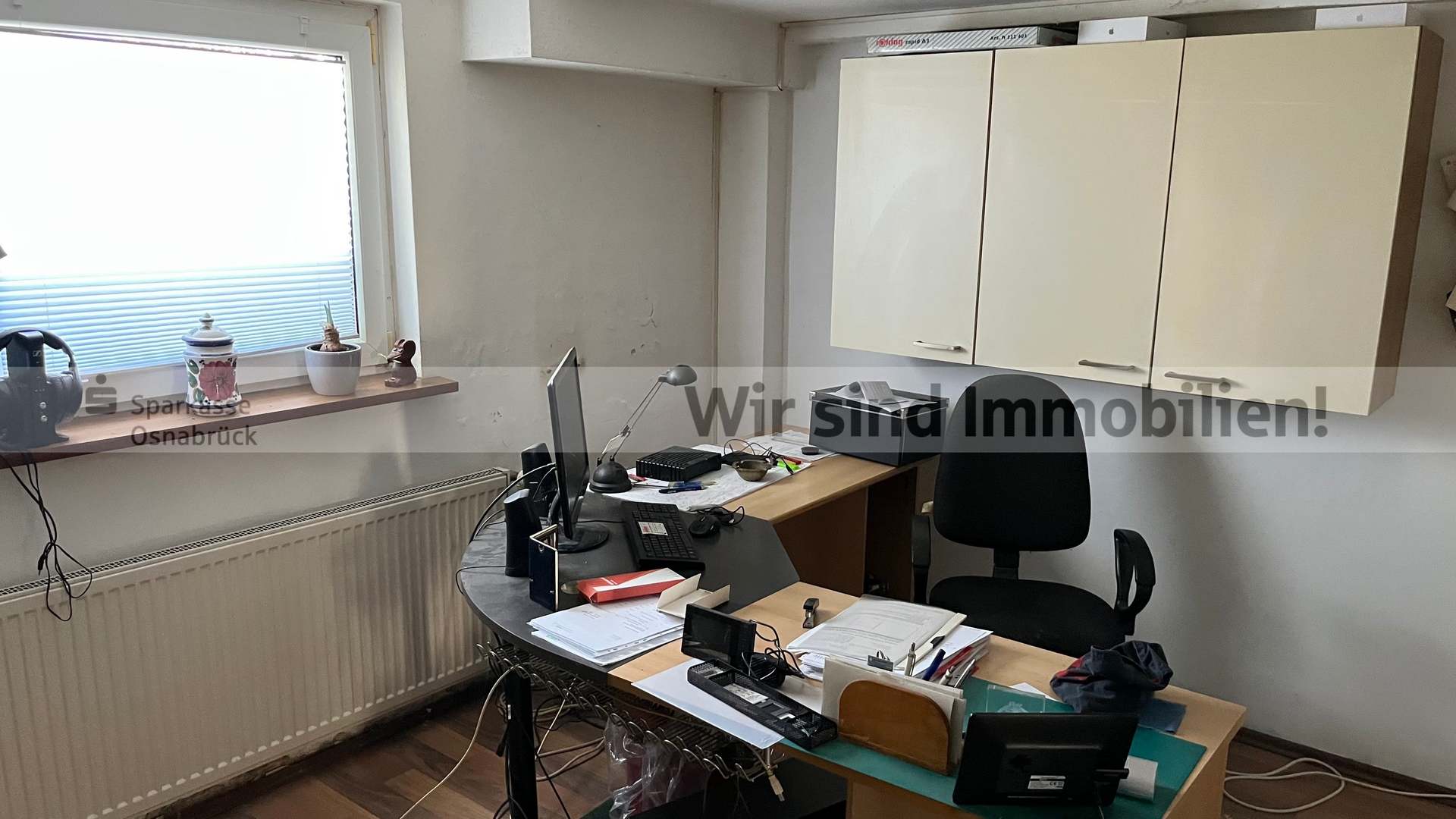 Büro im Keller