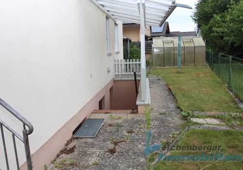 Garten mit Kellerabgang