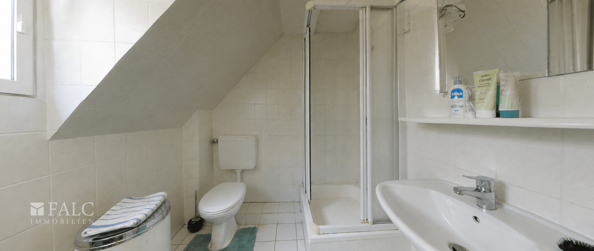 Badezimmer OG (KI)